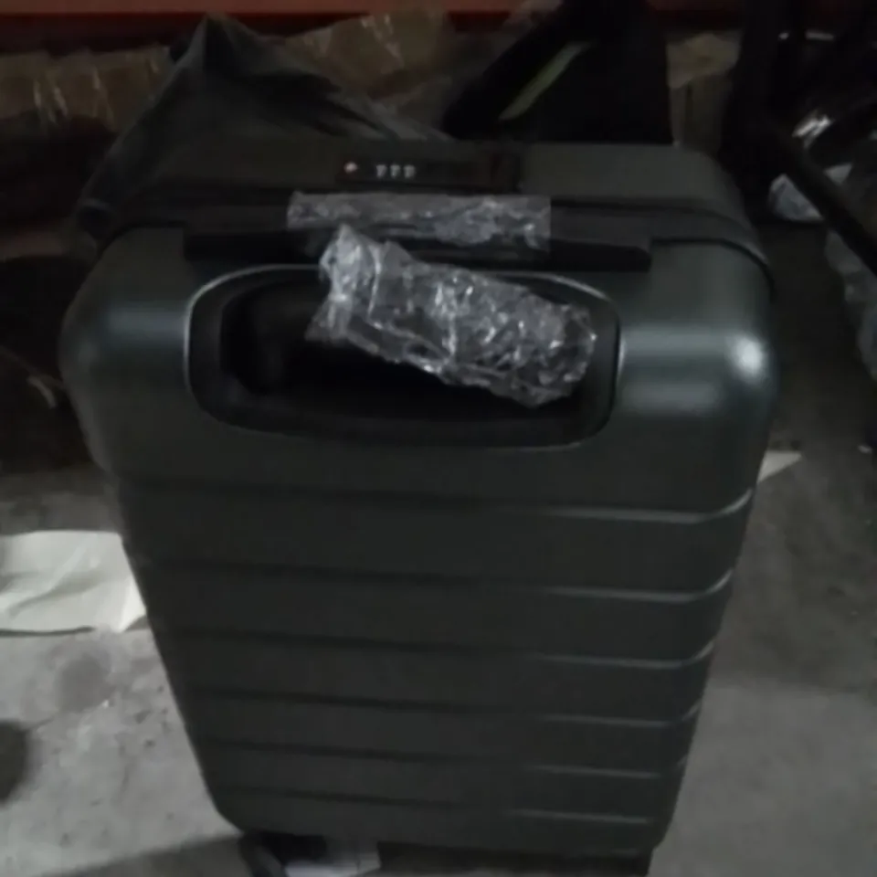 LUGGFLEX TRAVEL SUITCASE DARK GREEN