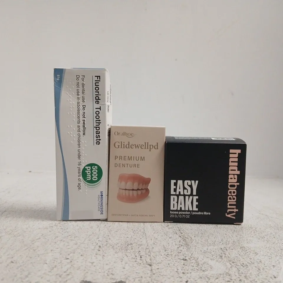 APPROXIMATELY 10 ASSORTED COSMETIC ITEMS INCLUDING VARIOUS MAKES AND BRANDS - COLLECTION ONLY