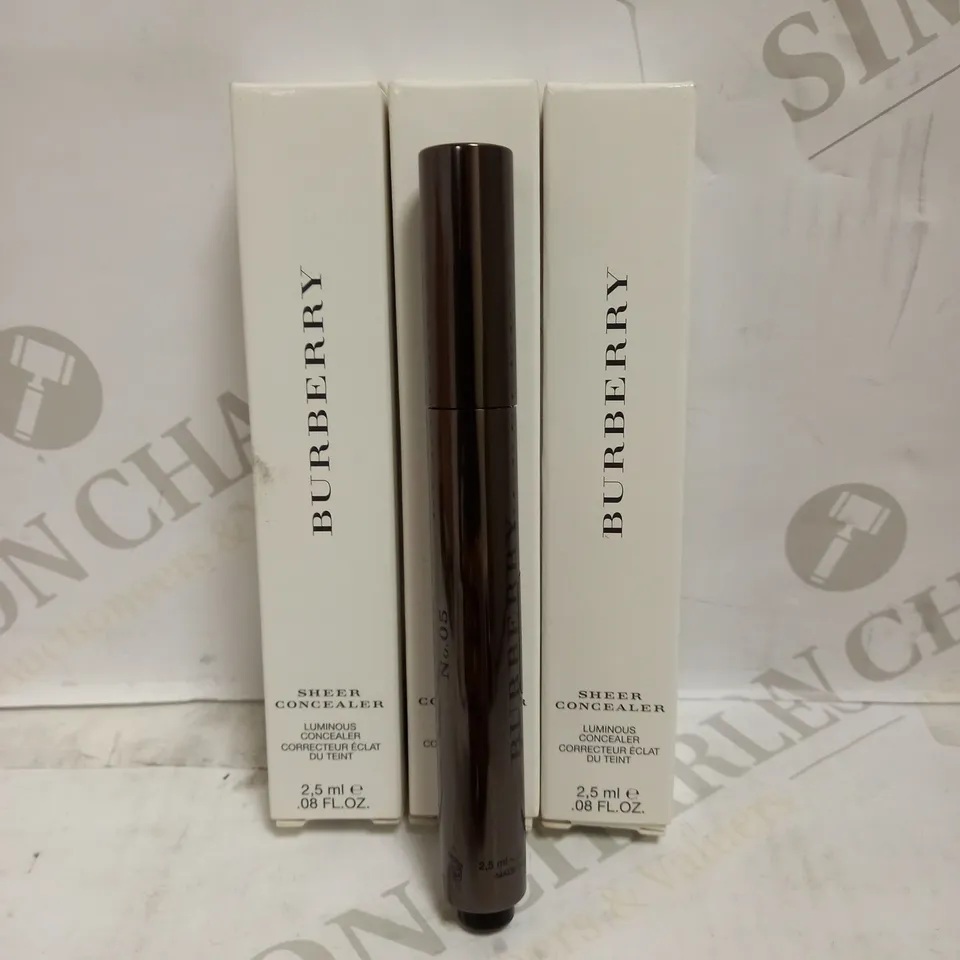 LOT OF 3 X 2.5ML BURBERRY SHEER LUMINOUS CONCEALER - AMBER NO. 05