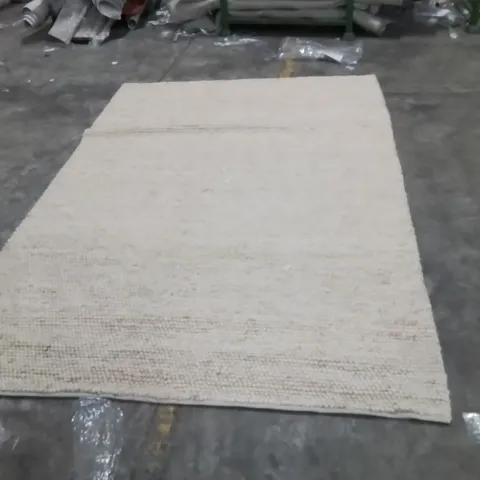 QUALITY DESIGNER AREA RUG - APPROXIMATELY 290X154