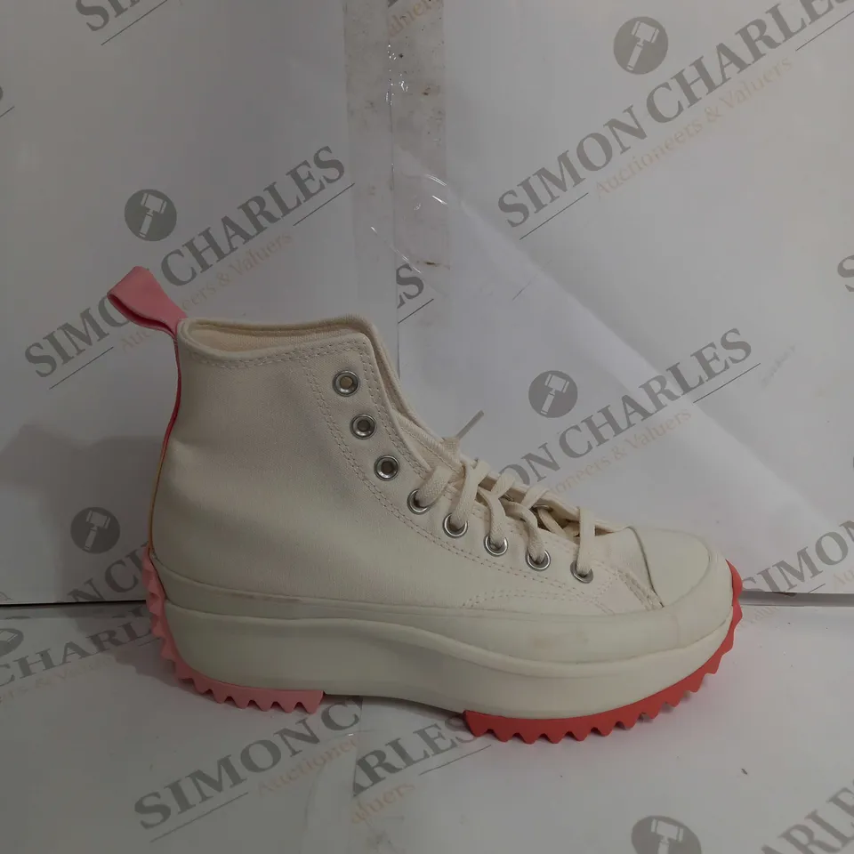 CONVERSE CHUCK TAYLOR ATHLETIC SHOES - UK 6
