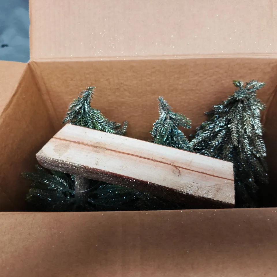 BOX OF 4 GISELA GRAHAM FESTIVE FROSTED TREES DECORATION