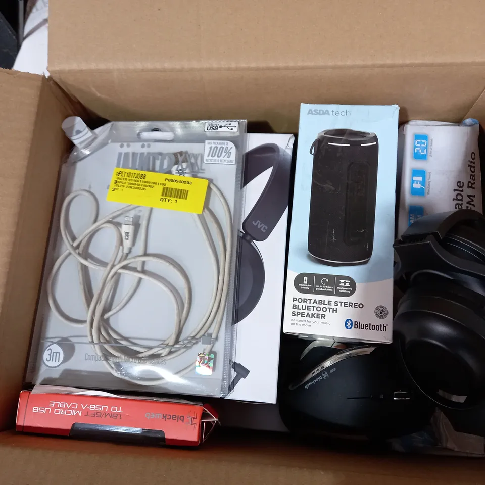 LOT OF APPROX. 10 X ITEMS TO INCLUDE ONN CD BOOMBOX, JVC HA-S31M HEADPHONES, ASDA TECH PORTABLE BLUETOOTH SPEAKER, ETC. 