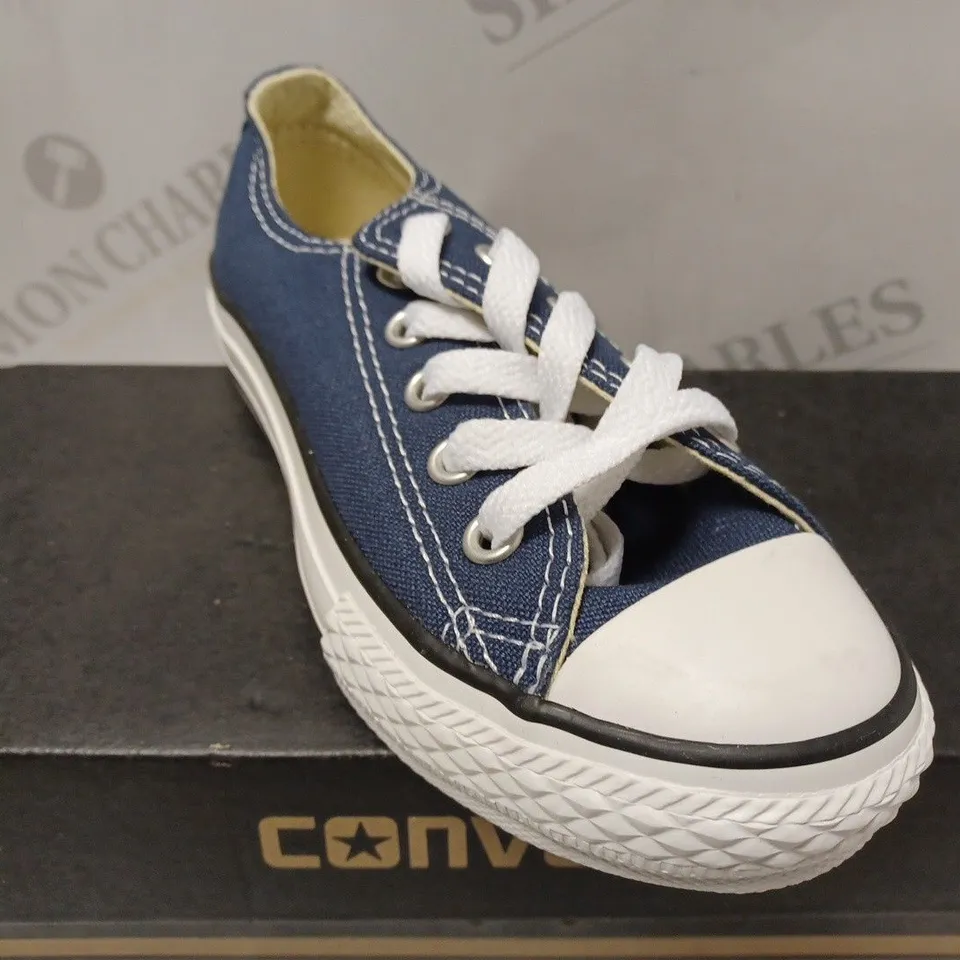 BOXED CONVERSE NAVY LACE UP UK YOUTH 10