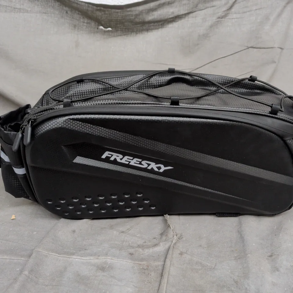 FREESKY BIKE BAG IN BLACK