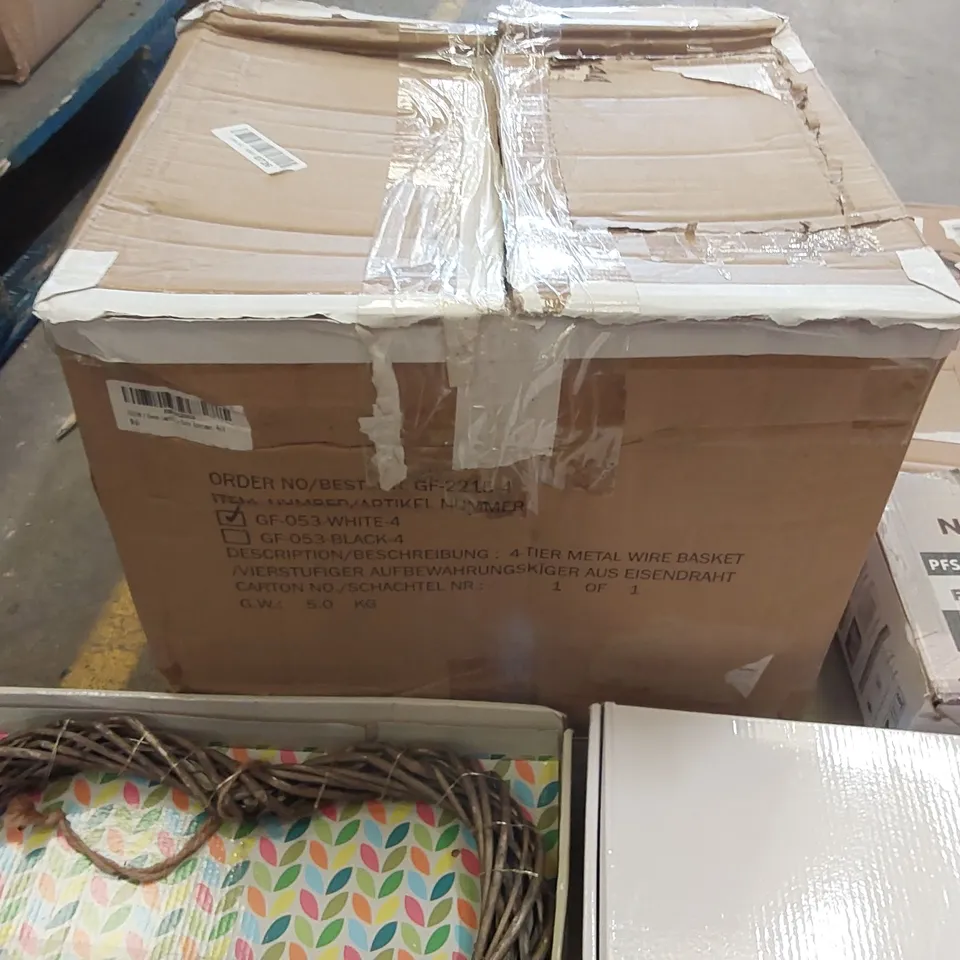 PALLET OF ASSORTED ITEMS INCLUDING: 4 TIER METAL WIRE BASKET, SHOWER MIXER SYSTEM, IMPULSE SEALER, BATH MAT, SOLAR LIT GARDEN DECORATION ECT