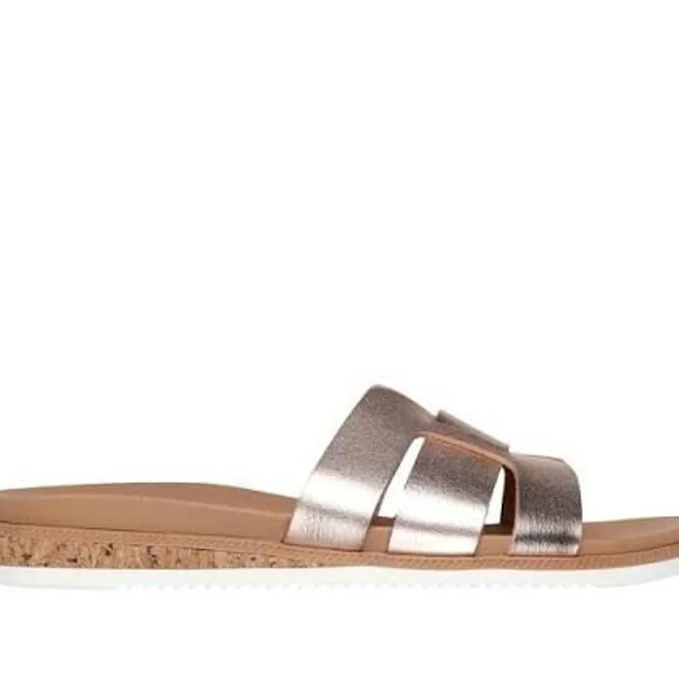 BOXED PAIR OF BOBS SKECHERS DESERT KISS LOW SLIDES - SIZE 4