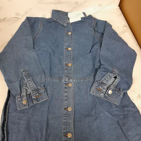 IN THE STYLE CURVE BLUE DENIM WRAP FRONT MINI DRESS - SIZE 16