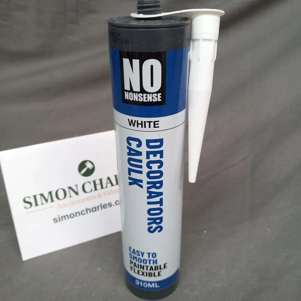 APPROXIMATELY 17 TUBES OF NO NONSENSE WHITE DECORATORS CAULK EASY TO SMOOTH PAINTABLE FLEXIBLE 310ML