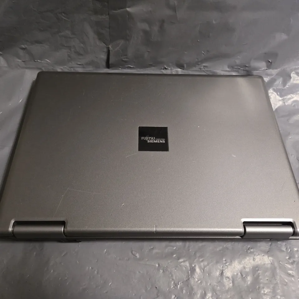 FUJITSU ESPRIMO MOBILE V SERIES LAPTOP