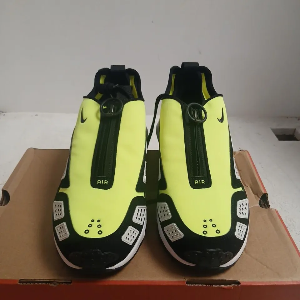 NIKE AIR MAX SNDR TRAINERS – NEON YELLOW/BLACK, UK 7.5