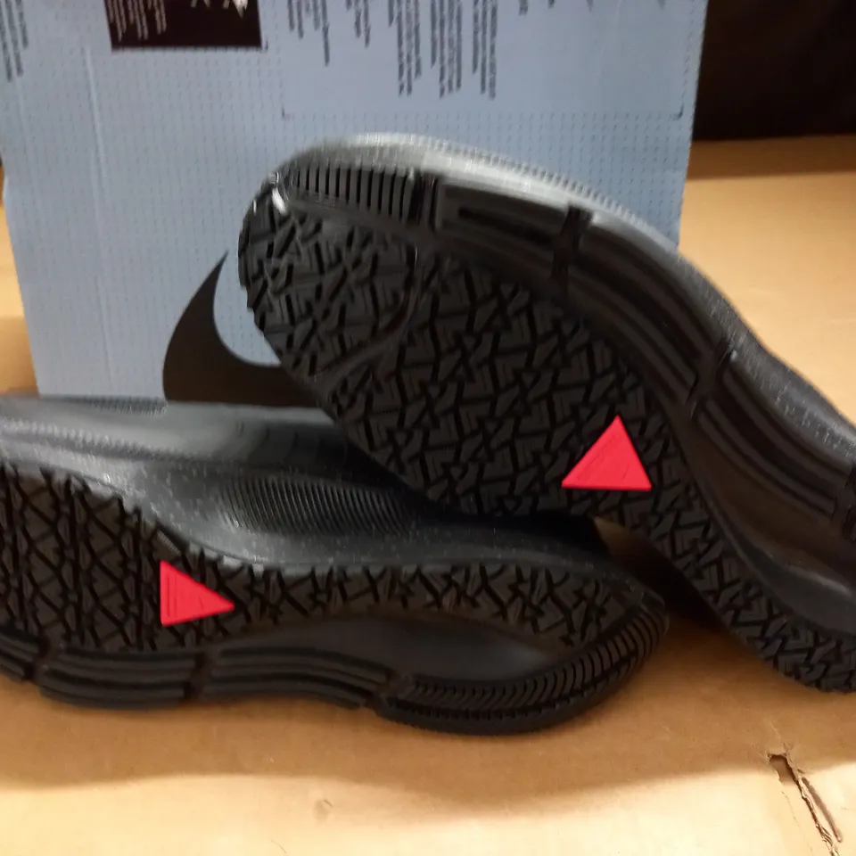 BOXED PAIR OF NIKE SHIELD BLACK TRAINERS - 8