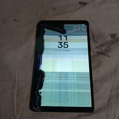 SAMSUNG TABLET – BLACK, CRACKED SCREEN