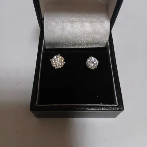 DIAMONIQUE STUD EARRINGS