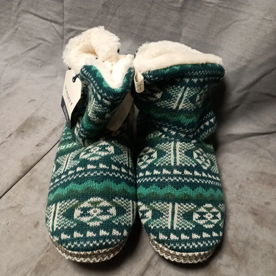 SEASALT SNOOZE SLIPPER BOOTIES – KNITTED GREEN PATTERN, FAUX FUR LINING, UK S/M