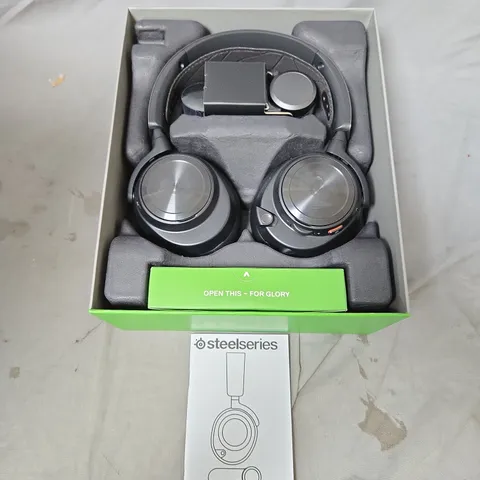 STEELSERIES ARCTIS NOVA PRO WIRELESS NOISE CANCELATION HEADPHONES