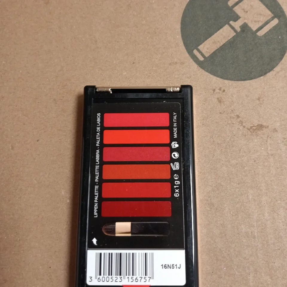 BOX OF APPROXIMATELY 30 L'OREAL COLOUR RICHE LA PALETTE LIPSTICK PALETTES RED