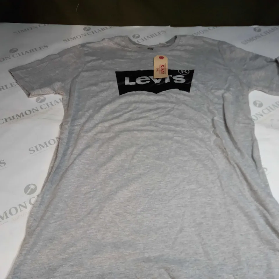 LEVIS PRINTED LOGO T-SHIRT IN GREY - LARGE