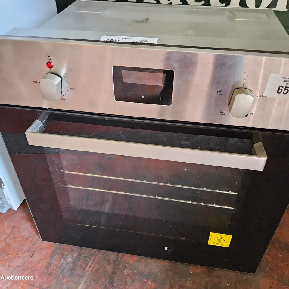 INTEGRATED ELECTRIC FAN OVEN Model UBO2SO