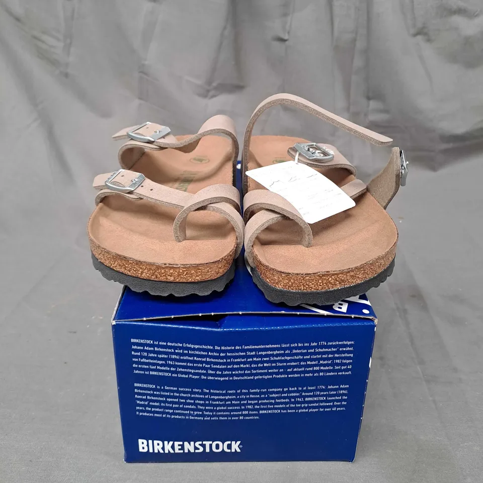 BOXED PAIR OF FLIP FLOPS BIRKENSTOCK WOMEN MAYARI SYNTHETICS SOFT BIRKI VEGAN GRAY TAUPE NARROW SIZE 7.5