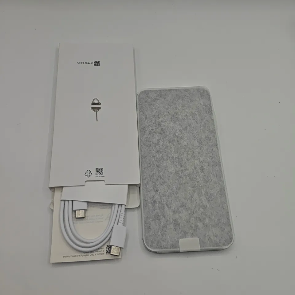 BOXED SAMSUNG GALAXY A16 4/128GB IN LIGHT GREEN - SM-A165F