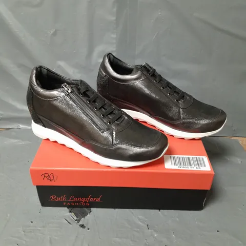 RUTH LANGSFORD WEDGE TRAINER- PEWTER SIZE 8 