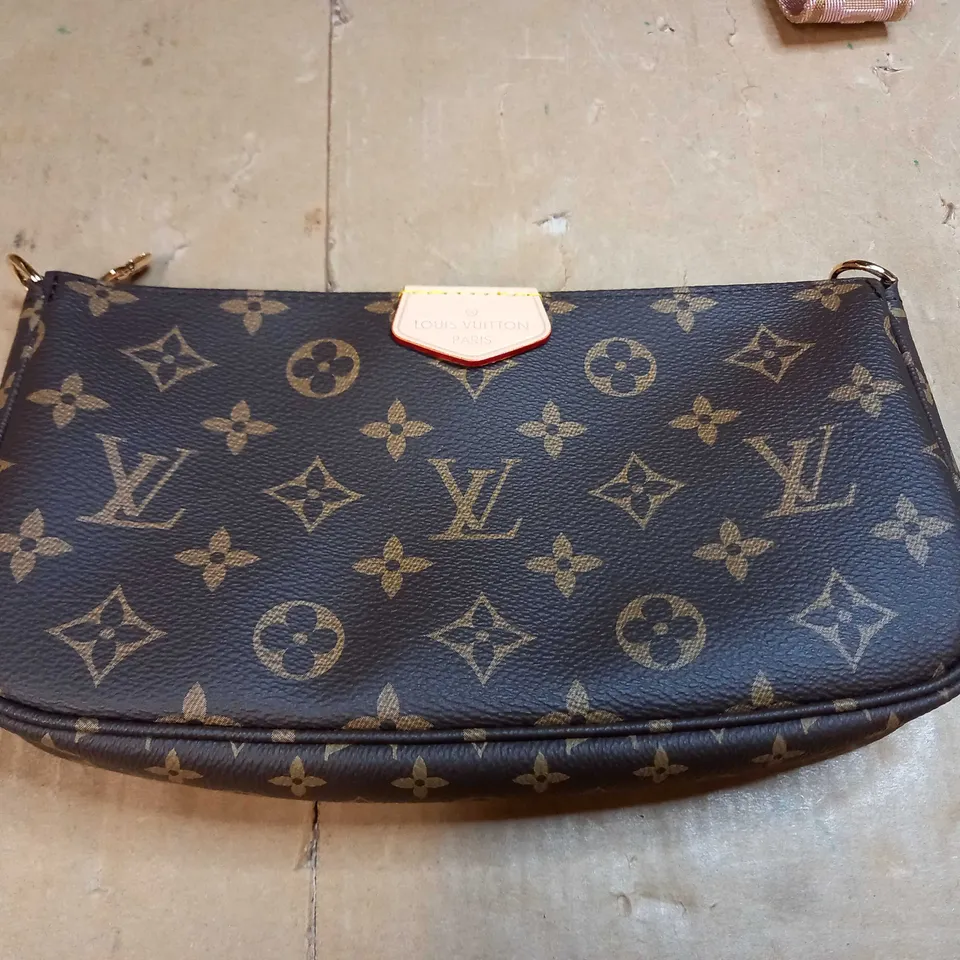 LOUIS VUITTON MULTI POCHETTE ACCESSOIRES MONOGRAM CANVAS