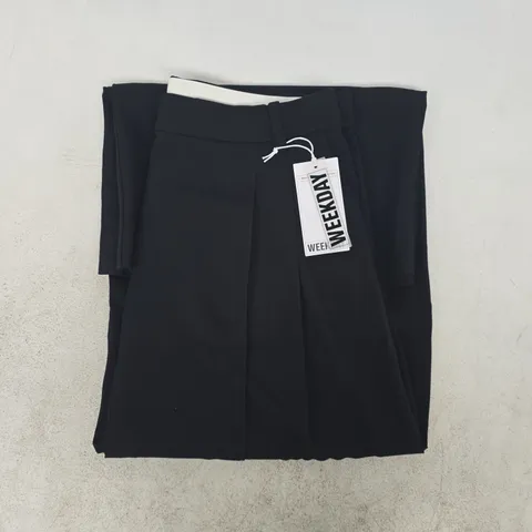 WEEKDAY WIDE LEG TROUSERS IN BLACK SIZE UK 14