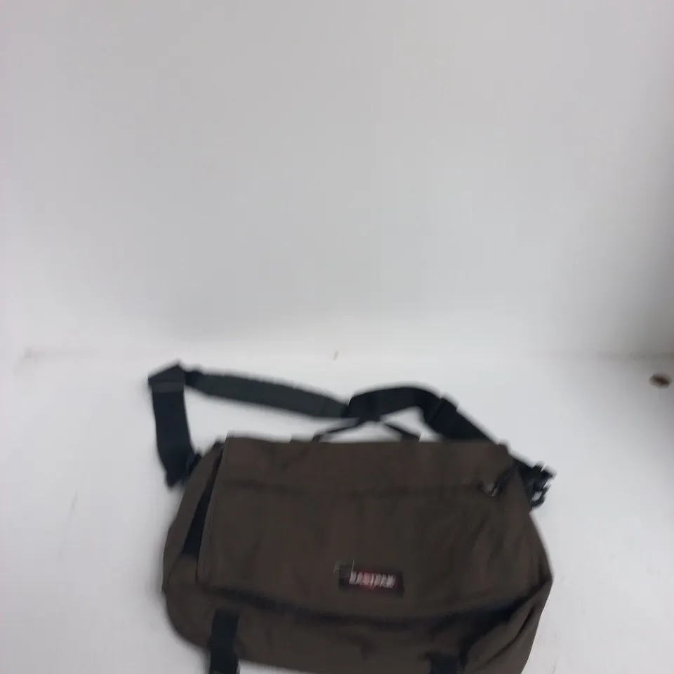 EASTPAK MESSENGER BAG – BROWN