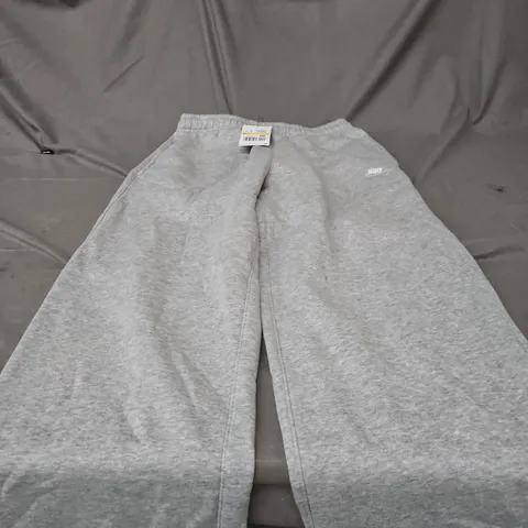 NIKE MEN'S GREY BUNGEE PANT FZ0809-063 - TAG ATTACHED SMALL