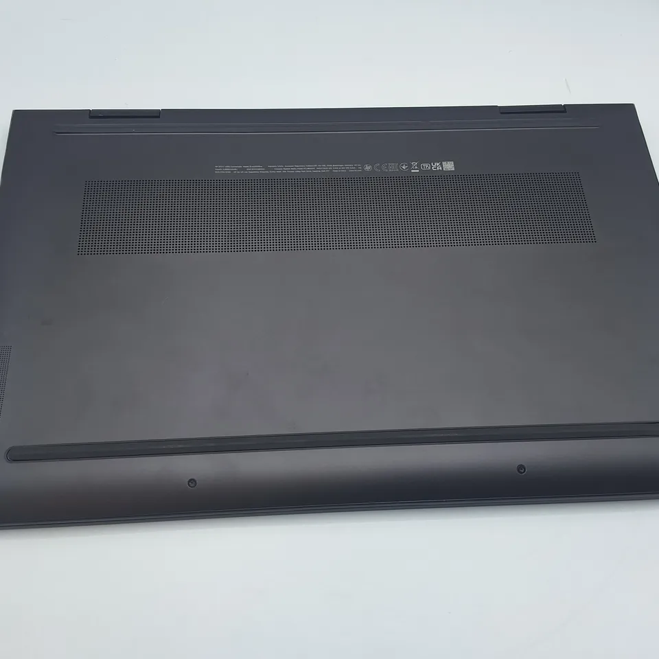 UNBOXED HP ENVY RYZEN 7 AMD RADEON LAPTOP IN BLACK - 15-EU0005NA