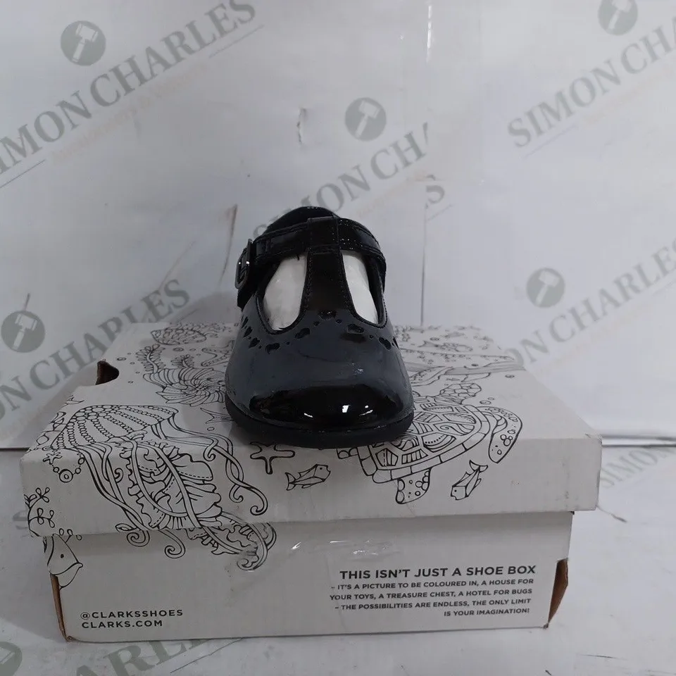CLARKS SCALA DRESS GLOSS BLACK TRAINERS - EU 26