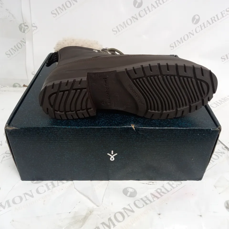 EMU OKAB WATERPROOF BOOTS SIZE 5