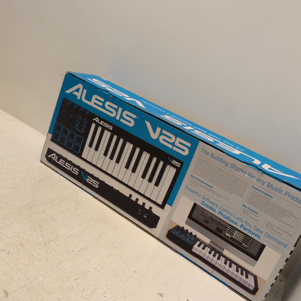 ALESIS V25 USB MIDI KEYBOARD CONTROLLER – 25 KEYS, BOXED