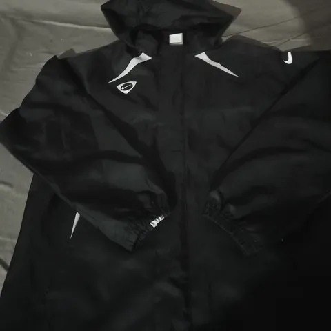 BLACK NIKE WINDBREAKER JACKET – SIZE XL