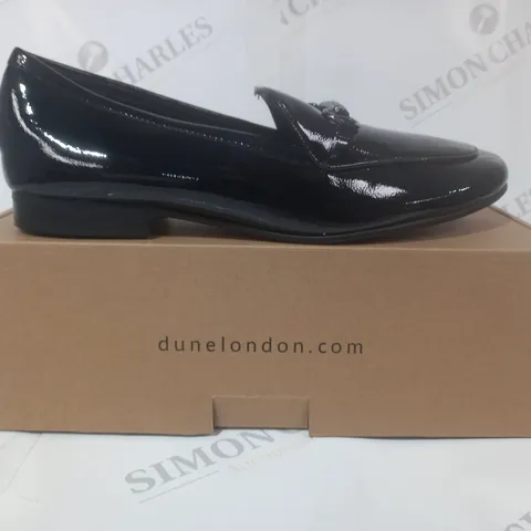 BOXED PAIR OF DUNE LONDON 034 GRANDEUR SNAFFLE SLIM SOLE LOAFERS IN BLACK SIZE 8