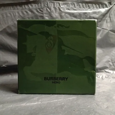 BURBERRY HERO EAU DE TOILETTE & SHOWER GEL DUO SET