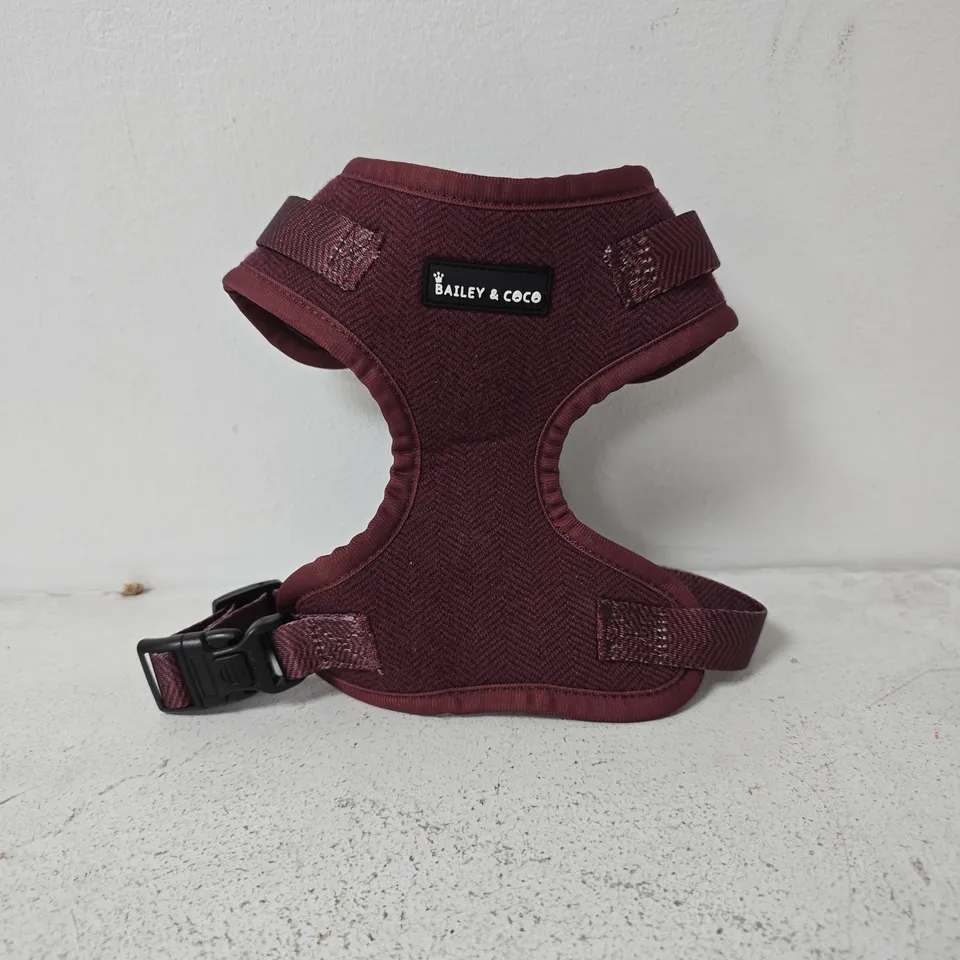 BAILEY & COCO DOG HARNESS – BURGUNDY