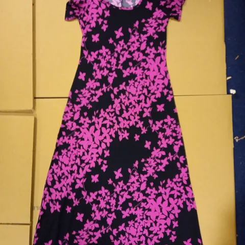 LOT OF 24 BRAND NEW KIM & CO FLORAL FLUTTER DRESSES SIZE XS