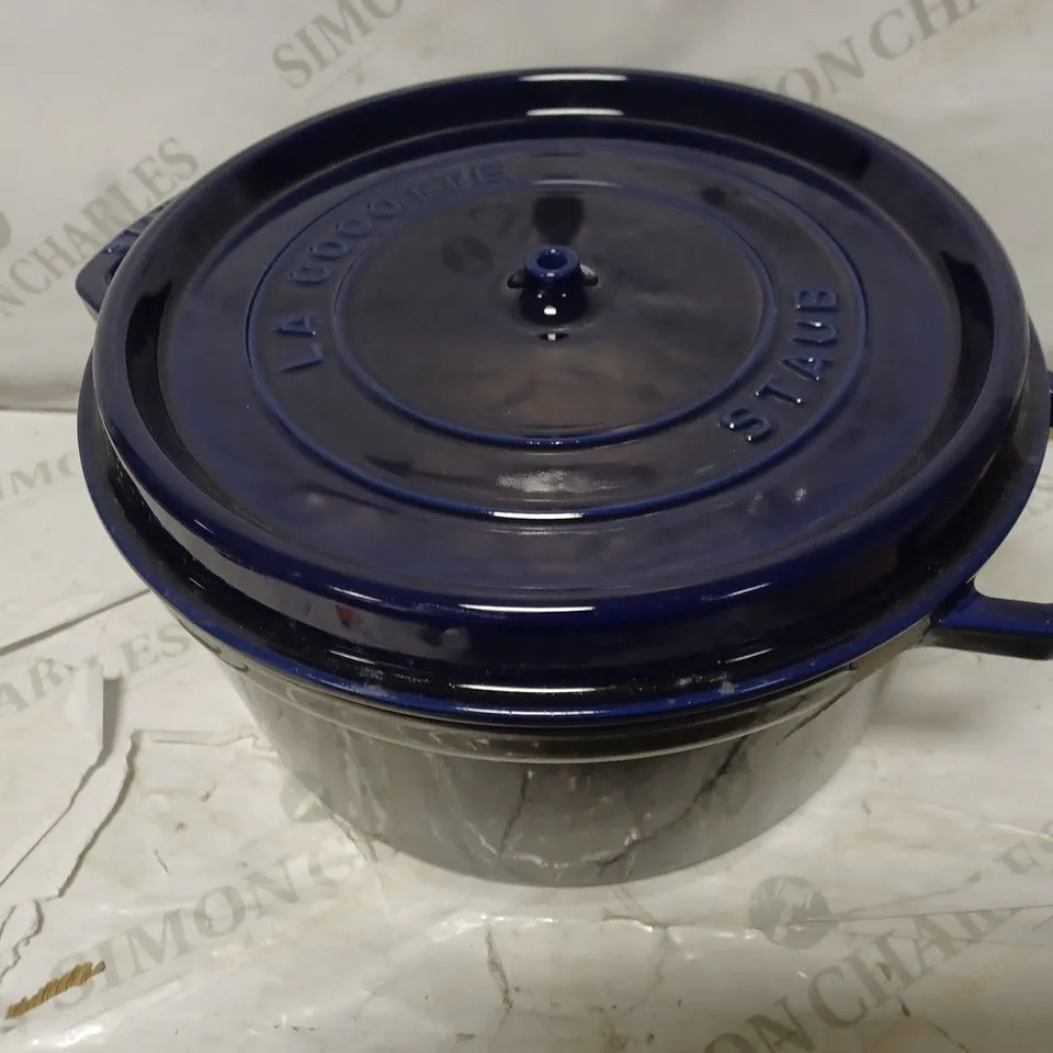 STAUB 1102285 CASSEROLE DISH ROUND WITH LID