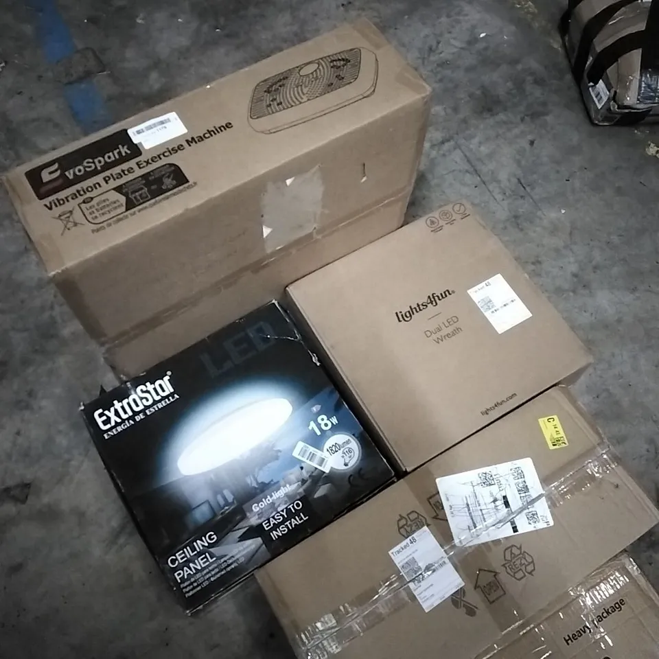 PALLET OF HOUSEHOLD ITEMS TO INCLUDE VIBRATION PLATE EXCERISE MACHINE, CEILING PANEL, WREATH, CEILING LIGHT,  TELESCOPIC LADDER AND OTHER ASSORTED ITEMS...