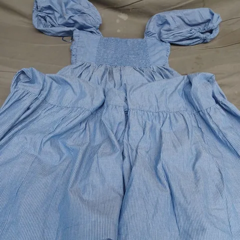 ABERCROMBIE & FITCH SHORT SLEEVE RUCHED MAXI DRESS, BLUE/WHITE - UK SIZE X SMALL 