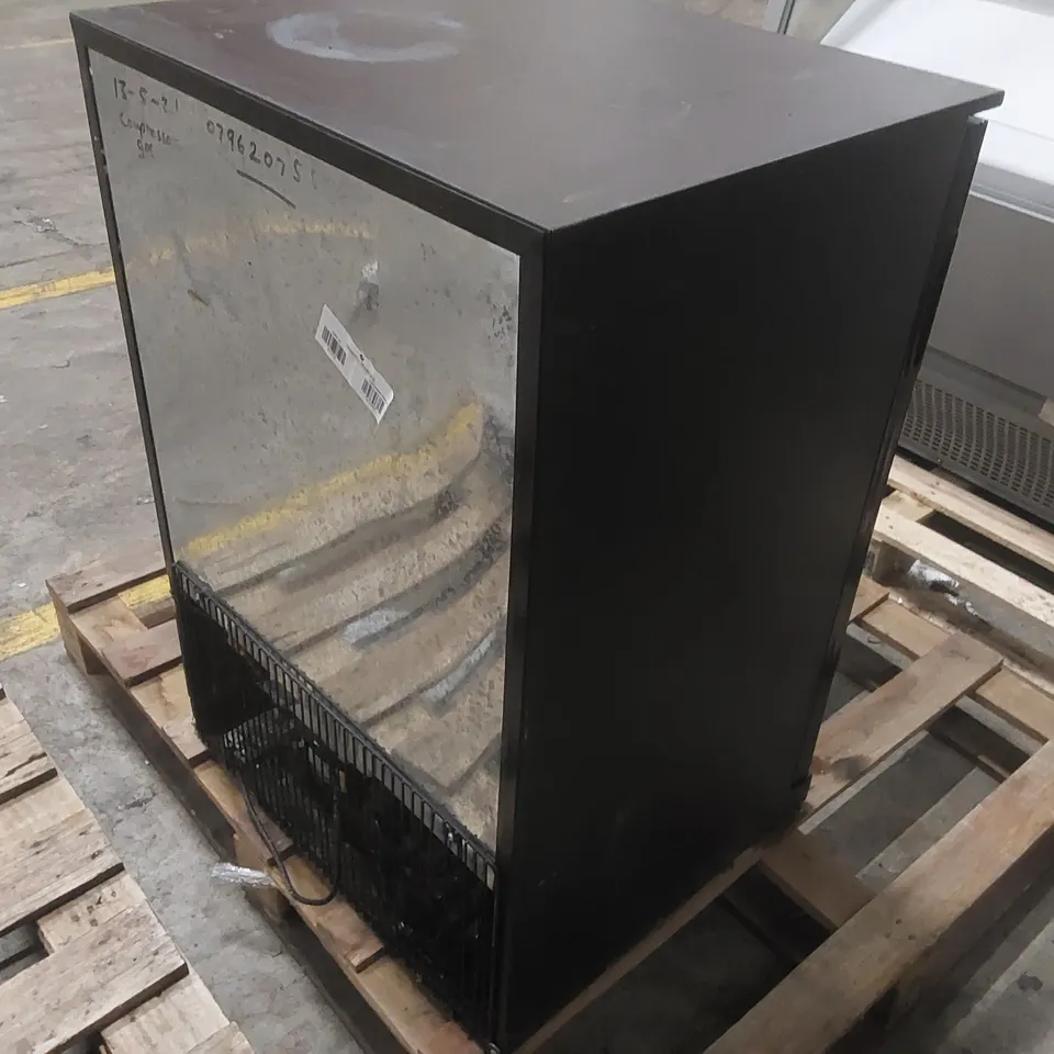 PRODIS COMMERCIAL DRINKS DISPLAY FRIDGE