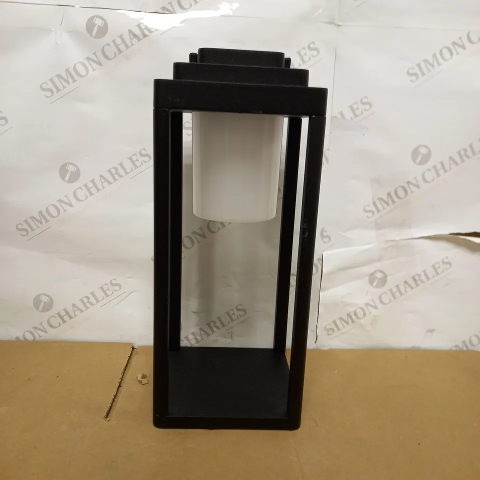 PORTABLE RECHARGABLE OUTDOOR TABLE LANTERN