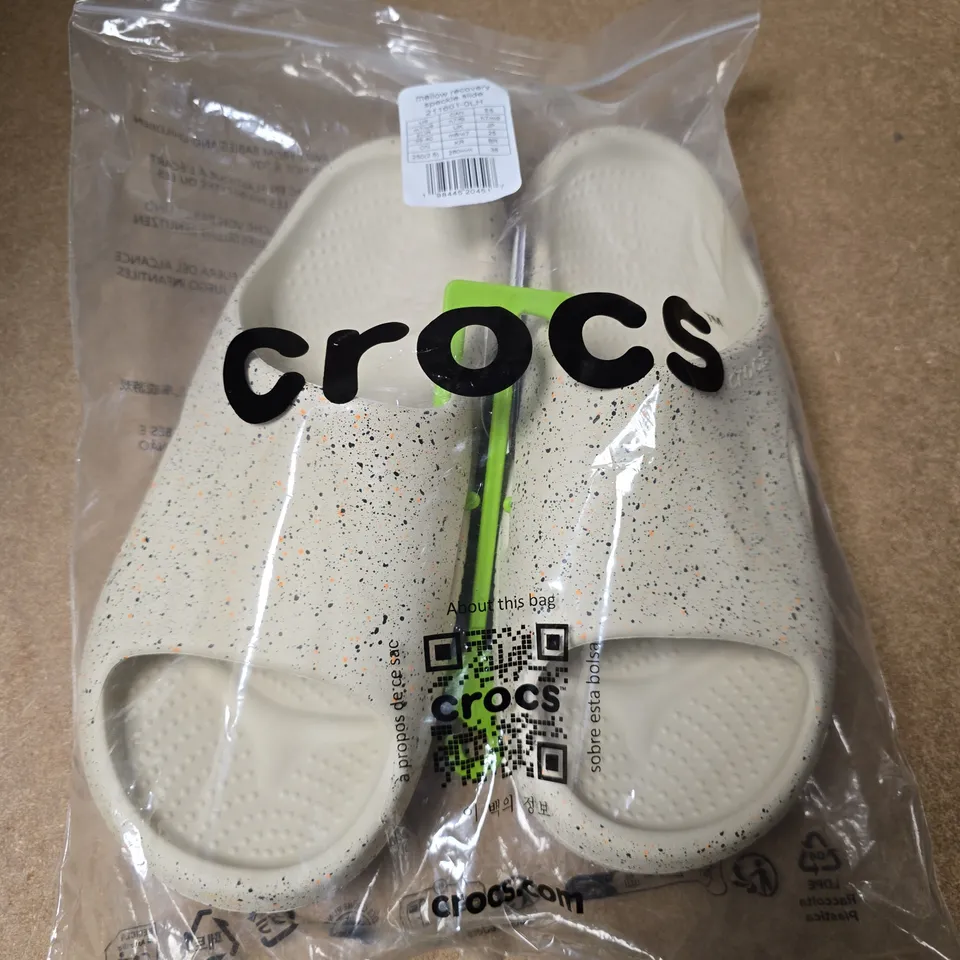 CROCS MELLOW RECOVERY SPECKLE SLIDE – UK 6