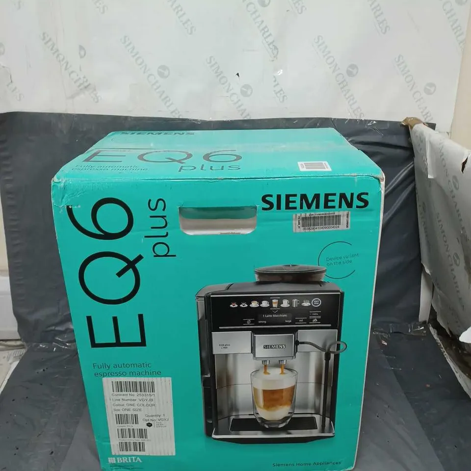 SIEMENS EQ6 BEAN TO CUP COFFEE MAKER  RRP £999