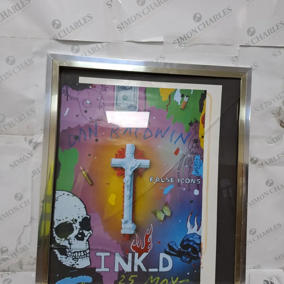 DAN BALDWIN DECORATIVE WALLPAPER IN GLASS FRAME - COLLECTION ONLY 