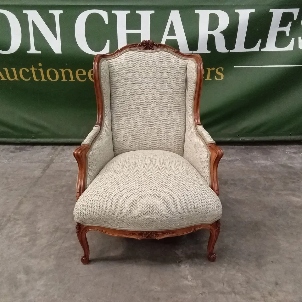 QUALITY HIGH-END DESIGNER FABRIC WINGBACK ACCENT CHAIR