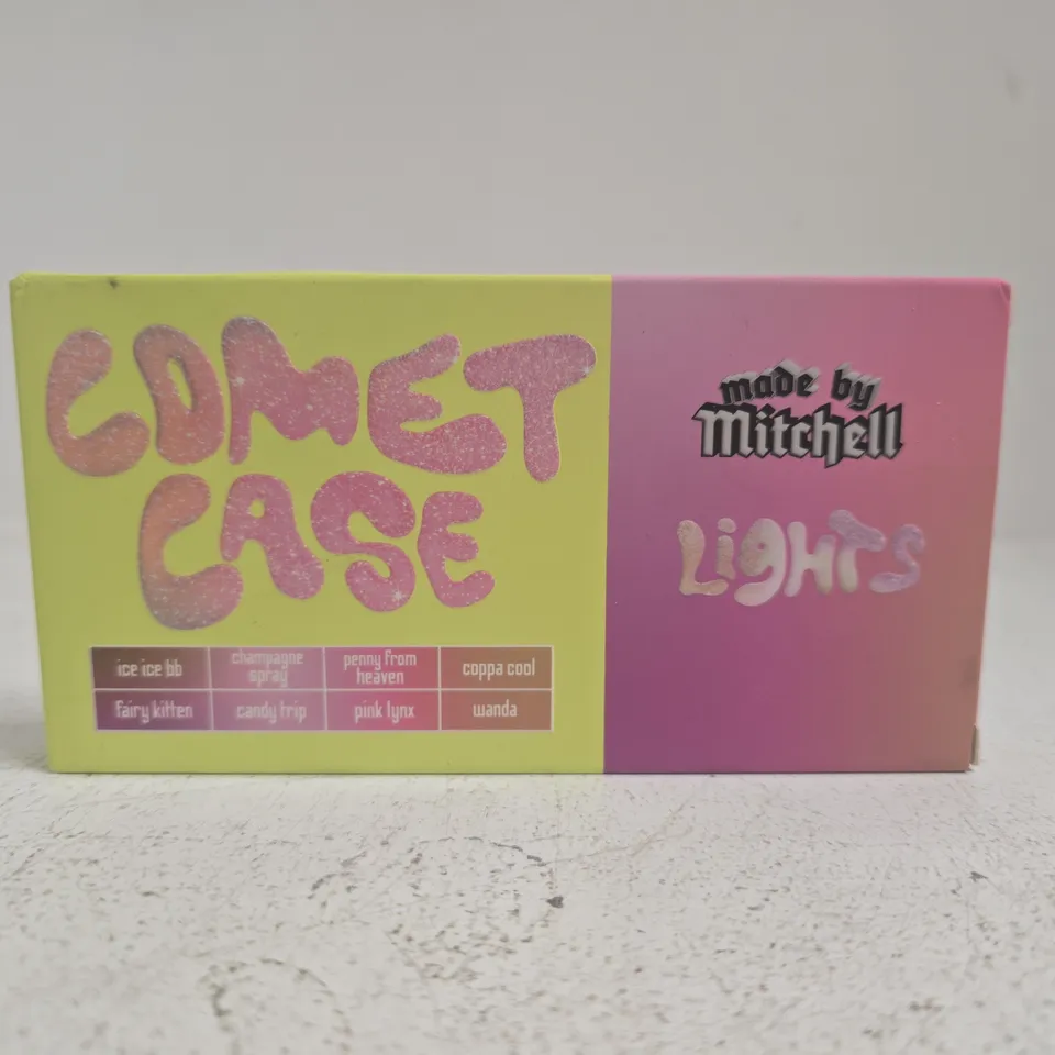 MADE BY MITCHELL COMET CASE CREAM HIGHLIGHTER PALETTE