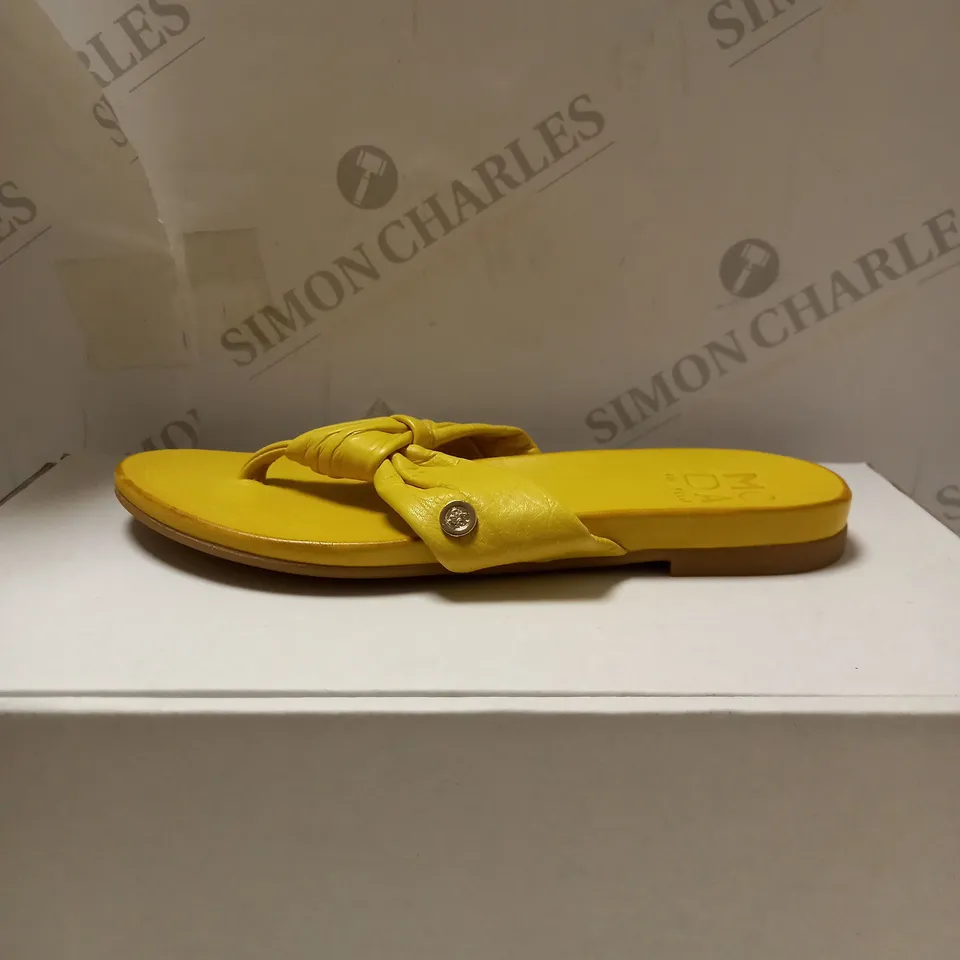MODA IN PELLE NOVINI YELLOW FLAT SANDALS - SIZE 5